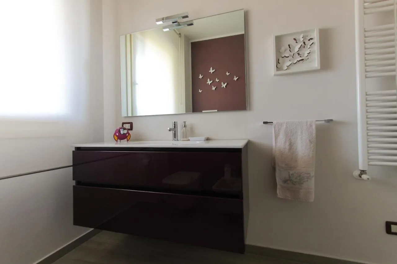 La Casa Di Cele Lägenhet Desenzano del Garda