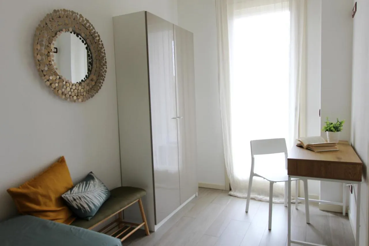 La Casa Di Cele Lägenhet Desenzano del Garda