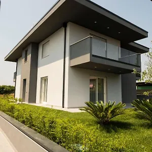  Apartment Marali Lake Di Enrica Bianchera