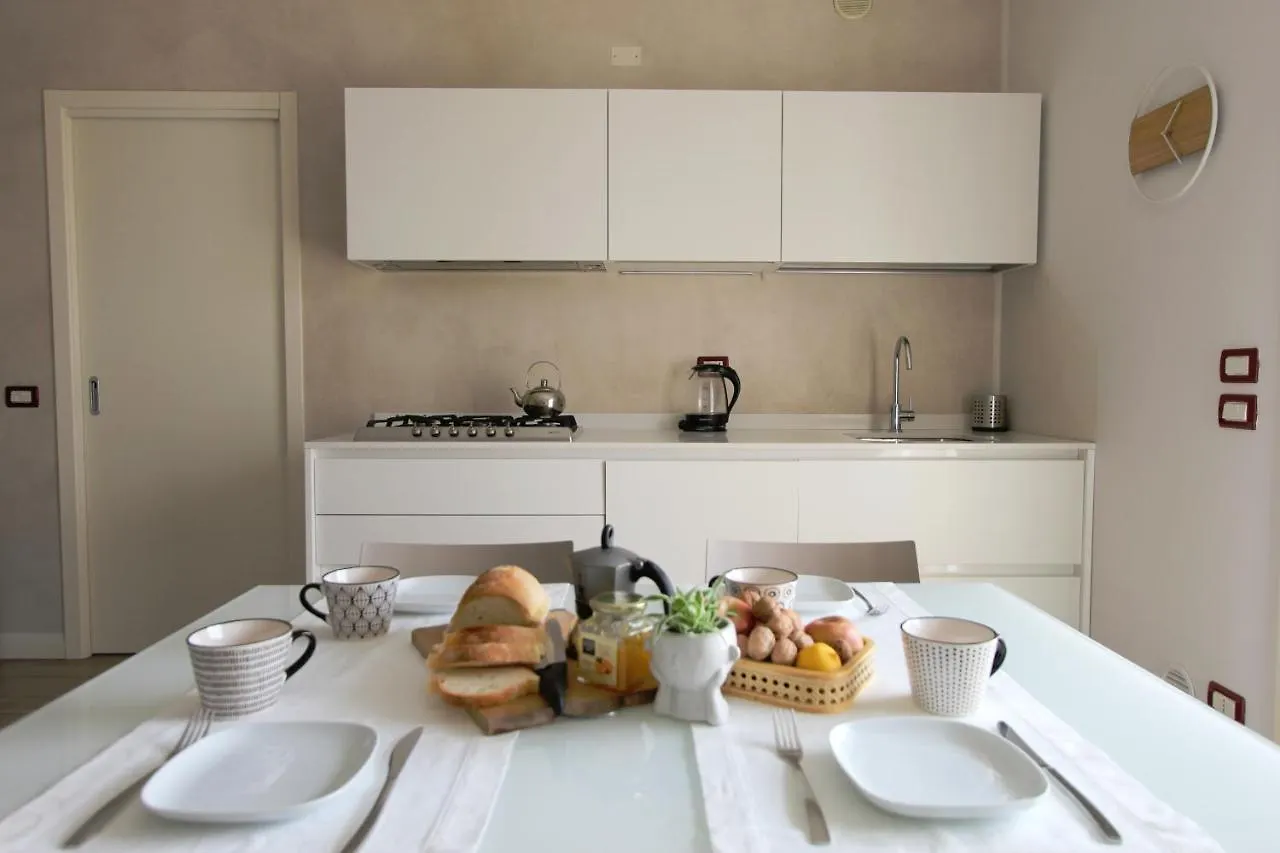 La Casa Di Cele Apartment Desenzano del Garda